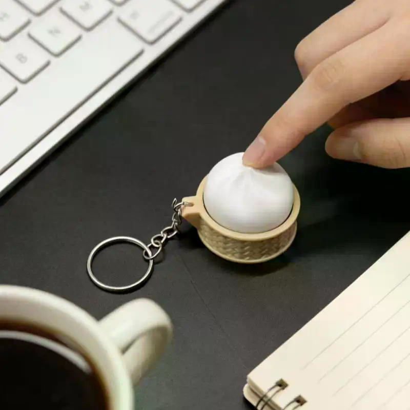 Mini porte-clés anti-stress en - Electronics Gadgets Bag avis et prix